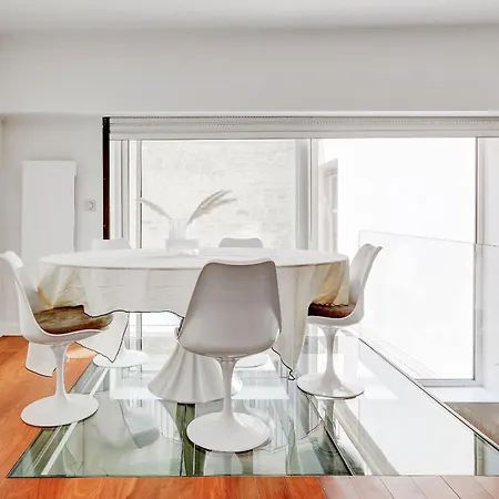 Appartement De Luxe Sous Verriere En Plein Coeur Du Marais